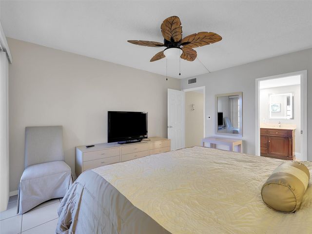 3005 Portofino Isle G4, Coconut Creek, FL 33066