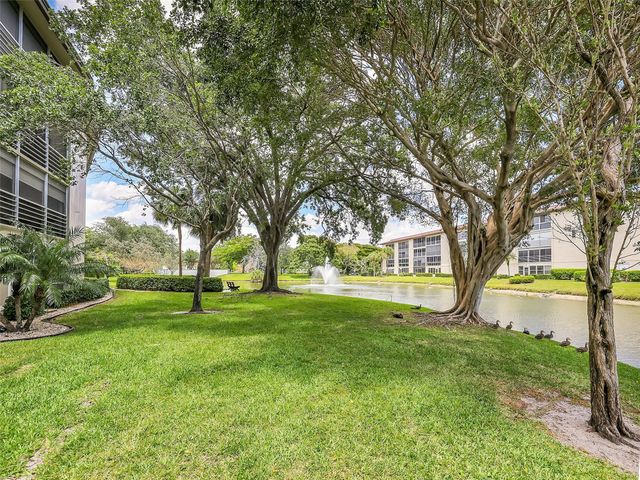 3005 Portofino Isle G4, Coconut Creek, FL 33066