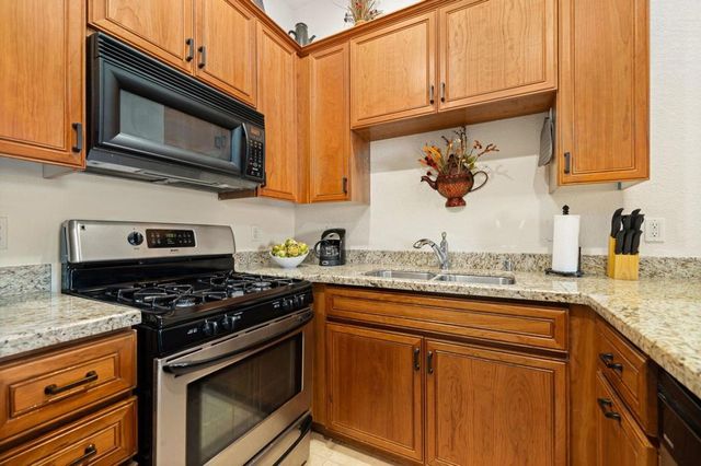 50660 Santa Rosa Plaza 3, La Quinta, CA 92253