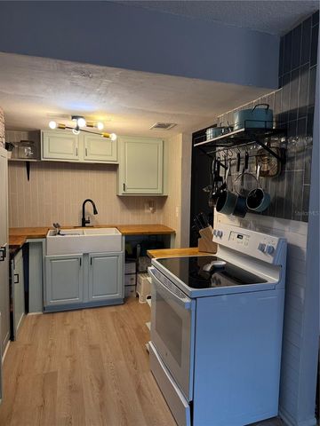 1290 83RD AVENUE N D, St Petersburg, FL 33702