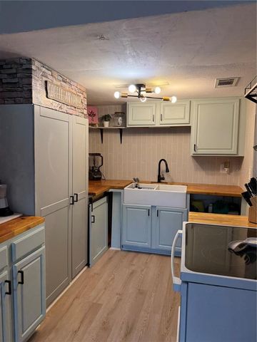 1290 83RD AVENUE N D, St Petersburg, FL 33702