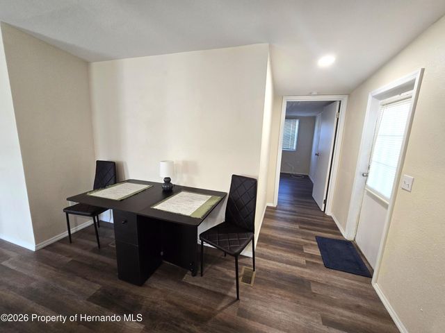 7338 1st Loop Avenue, Brooksville, FL 34613