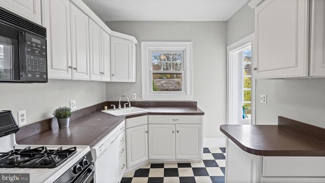 637 DEEPDENE RD, Baltimore, MD 21210