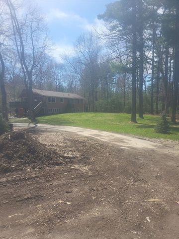 965 Temple St, Duxbury, MA 02332