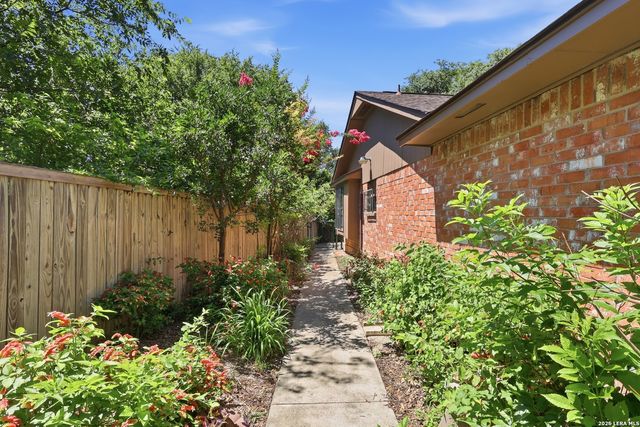 6114 UPWOOD DR, San Antonio, TX 78238