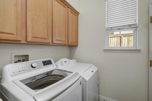 1840 Grey Owl Cir, Roseville, CA 95661