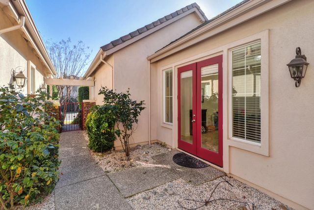 1840 Grey Owl Cir, Roseville, CA 95661