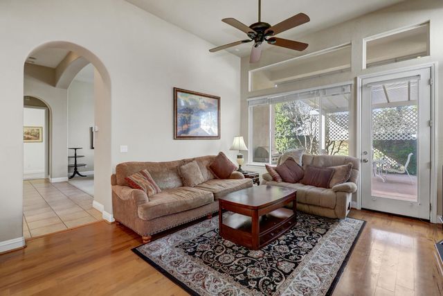 1840 Grey Owl Cir, Roseville, CA 95661