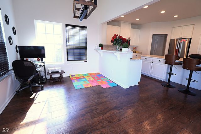 733 Keepsake Run, Greenwood, IN 46143