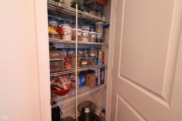 733 Keepsake Run, Greenwood, IN 46143