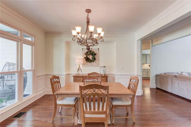 1005 Silver Thorne Drive, Loganville, GA 30052