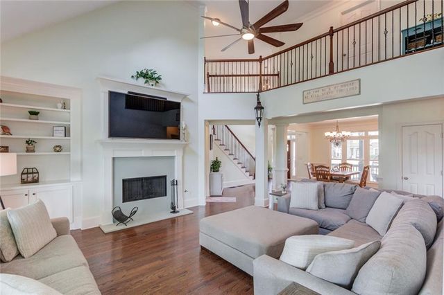 1005 Silver Thorne Drive, Loganville, GA 30052