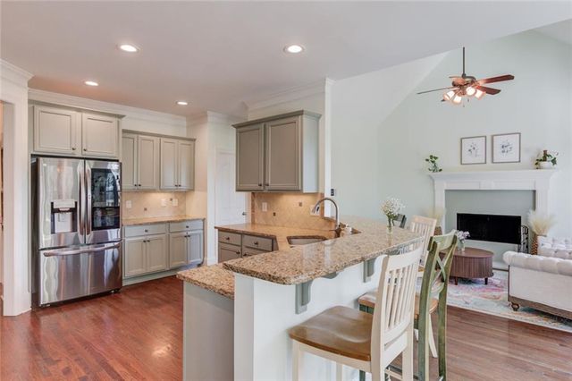 1005 Silver Thorne Drive, Loganville, GA 30052