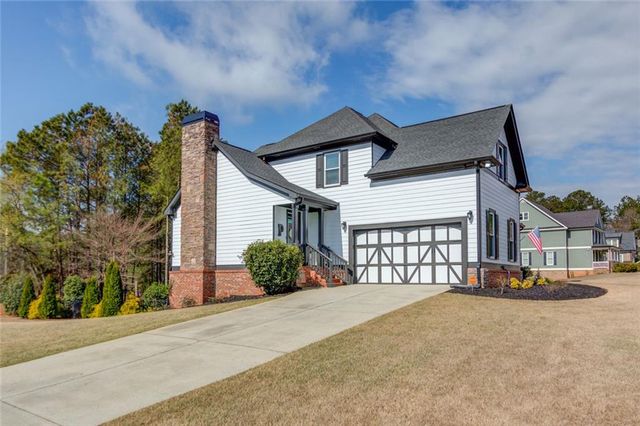 1005 Silver Thorne Drive, Loganville, GA 30052