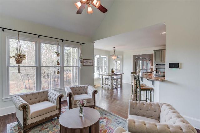 1005 Silver Thorne Drive, Loganville, GA 30052