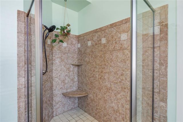 1005 Silver Thorne Drive, Loganville, GA 30052