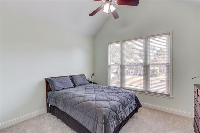 1005 Silver Thorne Drive, Loganville, GA 30052