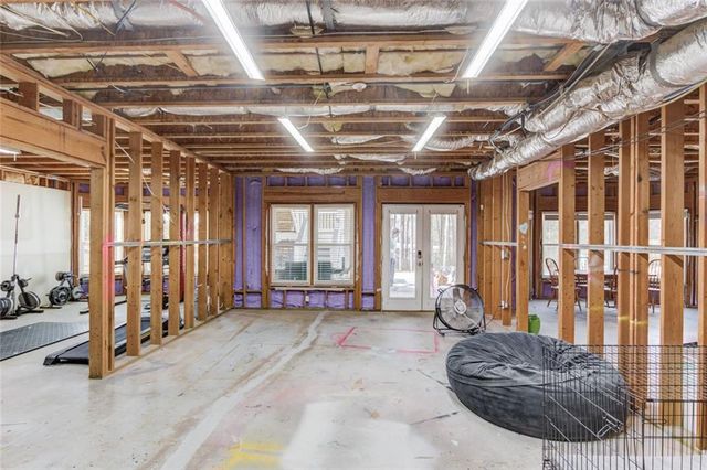 1005 Silver Thorne Drive, Loganville, GA 30052