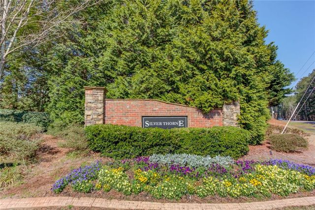 1005 Silver Thorne Drive, Loganville, GA 30052