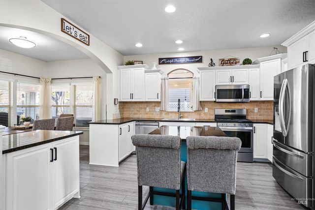 2452 W Astonte Dr, Meridian, ID 83646