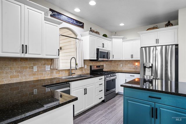 2452 W Astonte Dr, Meridian, ID 83646