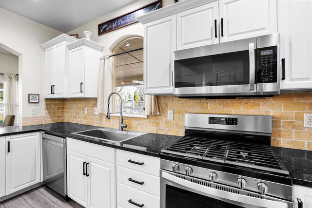 2452 W Astonte Dr, Meridian, ID 83646