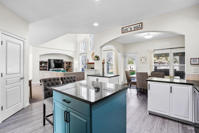 2452 W Astonte Dr, Meridian, ID 83646