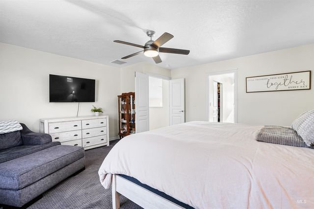 2452 W Astonte Dr, Meridian, ID 83646