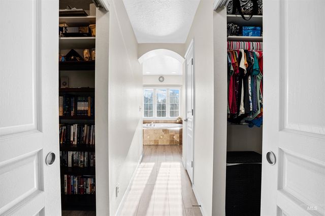 2452 W Astonte Dr, Meridian, ID 83646