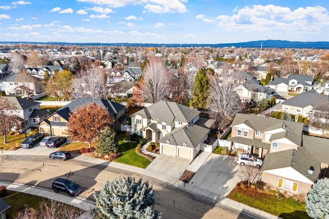 2452 W Astonte Dr, Meridian, ID 83646