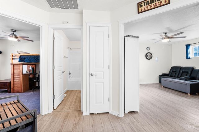 2452 W Astonte Dr, Meridian, ID 83646