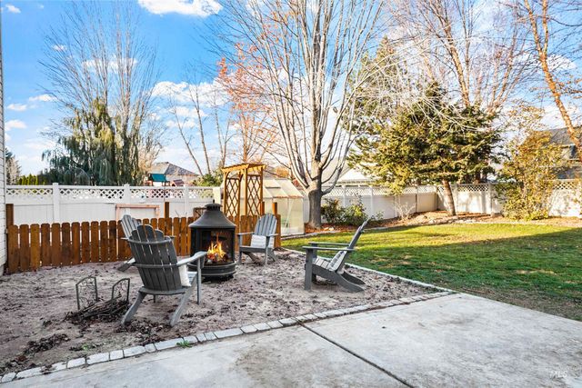 2452 W Astonte Dr, Meridian, ID 83646