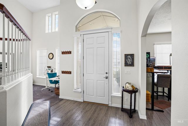 2452 W Astonte Dr, Meridian, ID 83646