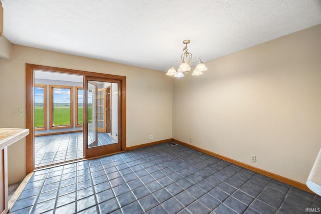 2075 N 925 W., Delphi, IN 46923