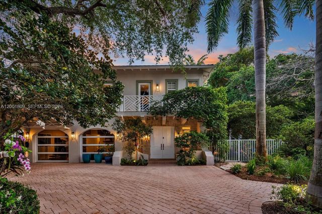 4090 Barbarossa Ave, Miami, FL 33133