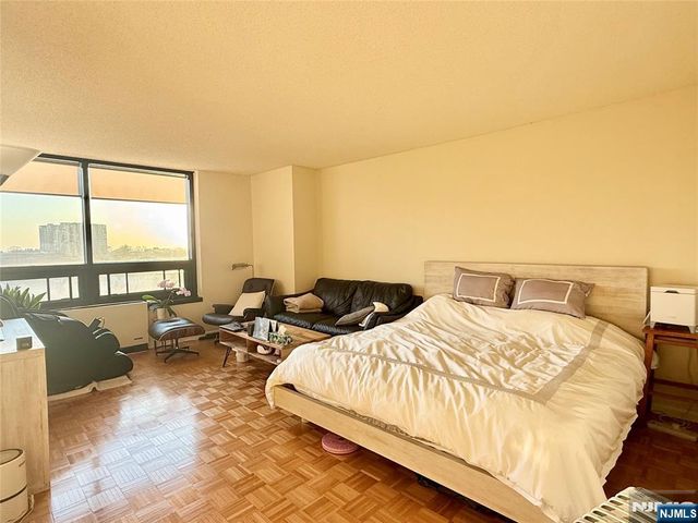 800 Palisade Avenue 704, Fort Lee, NJ 07024