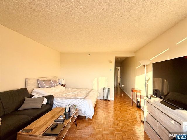 800 Palisade Avenue 704, Fort Lee, NJ 07024