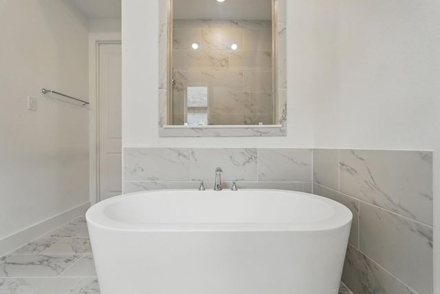 12242 Valencia Boulevard, Mont Belvieu, TX 77523