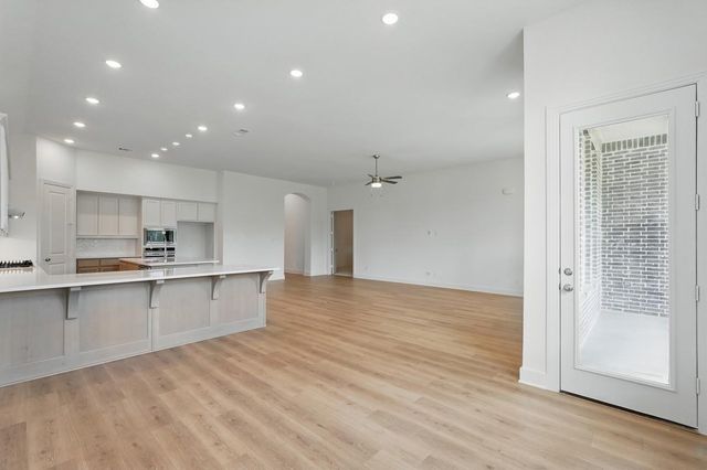 12242 Valencia Boulevard, Mont Belvieu, TX 77523