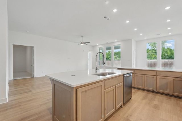 12242 Valencia Boulevard, Mont Belvieu, TX 77523