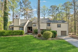 1870 Abercorn Way, Snellville, GA 30078