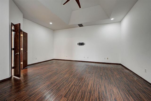 12700 Whitefield Circle, Oklahoma City, OK 73142