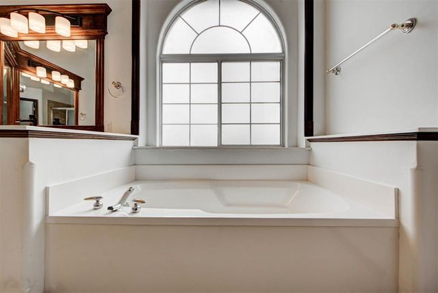 12700 Whitefield Circle, Oklahoma City, OK 73142