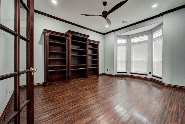 12700 Whitefield Circle, Oklahoma City, OK 73142