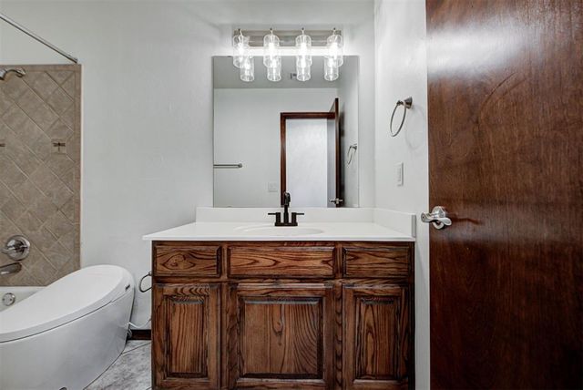 12700 Whitefield Circle, Oklahoma City, OK 73142