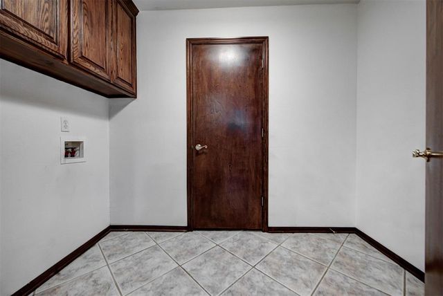 12700 Whitefield Circle, Oklahoma City, OK 73142