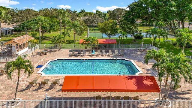 8891 Bella Vista Drive 291, Boca Raton, FL 33433