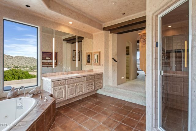 4616 E WHITE Drive, Paradise Valley, AZ 85253