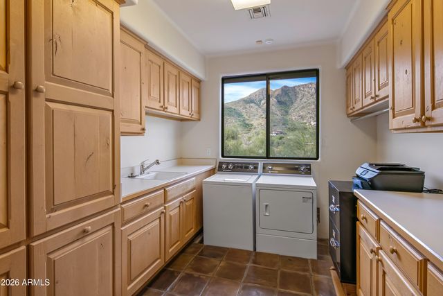 4616 E WHITE Drive, Paradise Valley, AZ 85253