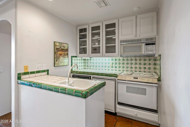 4616 E WHITE Drive, Paradise Valley, AZ 85253